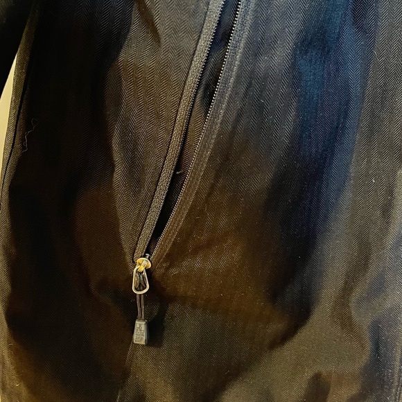 The North Face Women's Black WinterJacket Removable Hood  Small - Picture 3 of 13